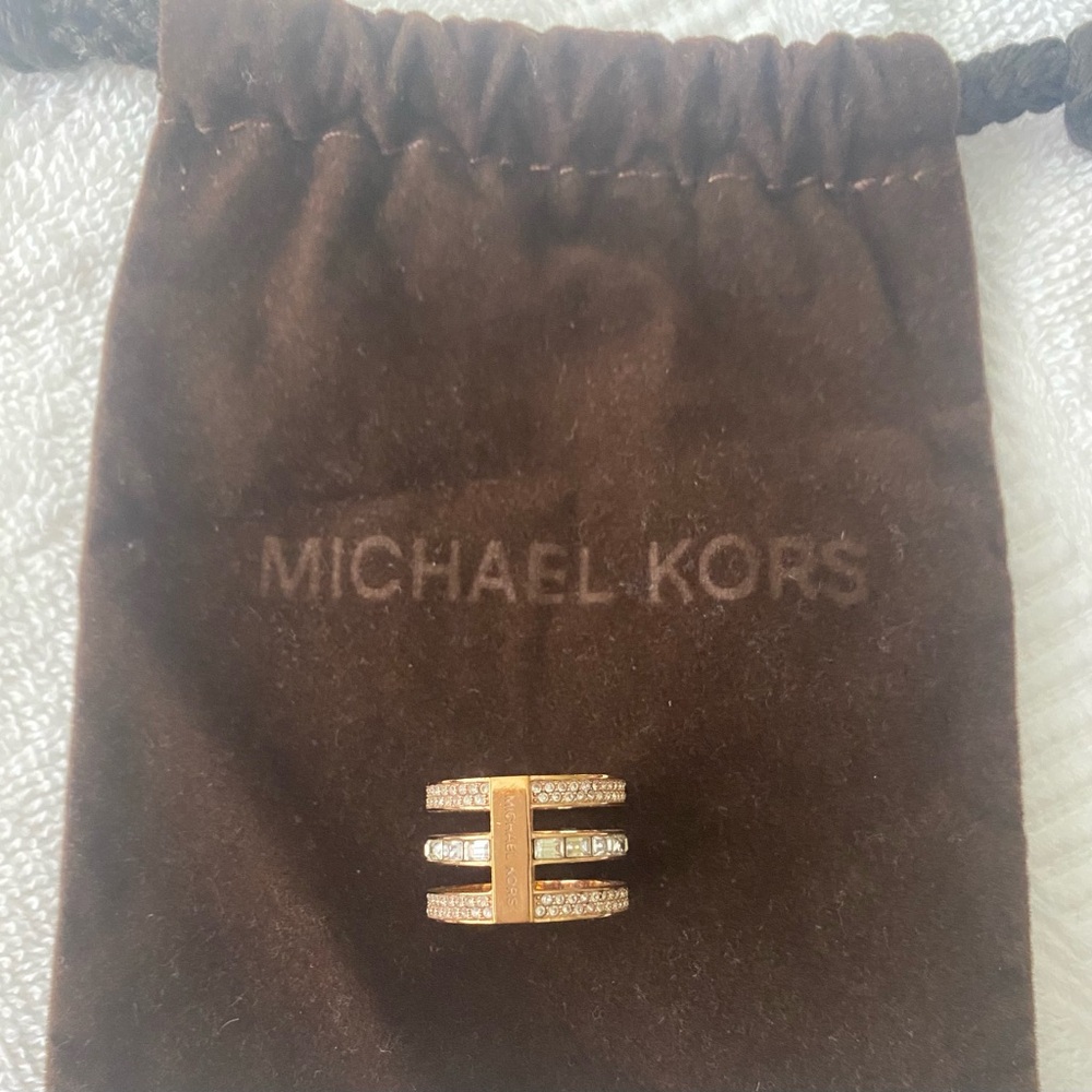 Michael kors rose gold ring